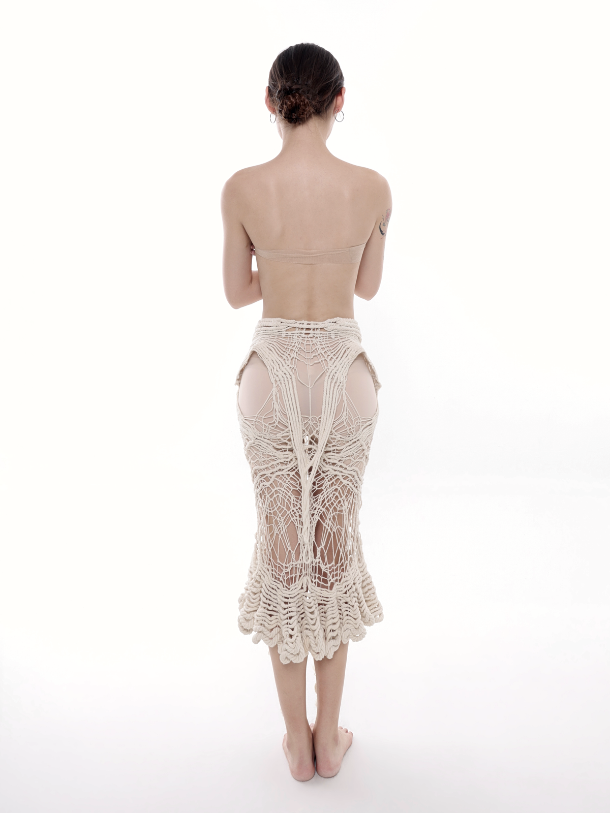 Bottom | 010