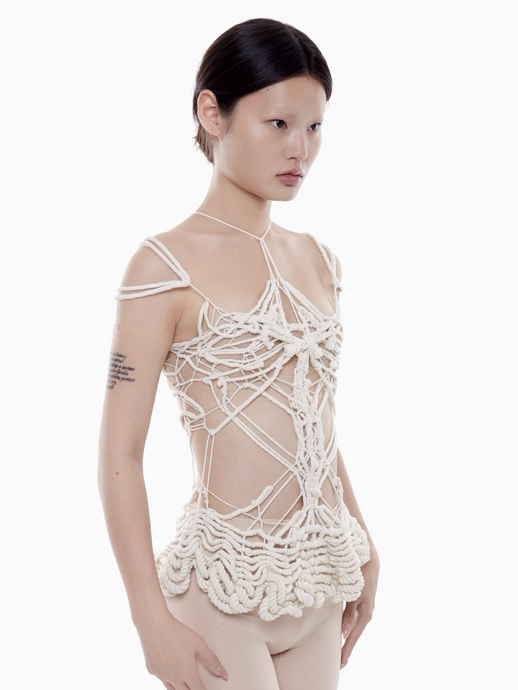 Top | 038
