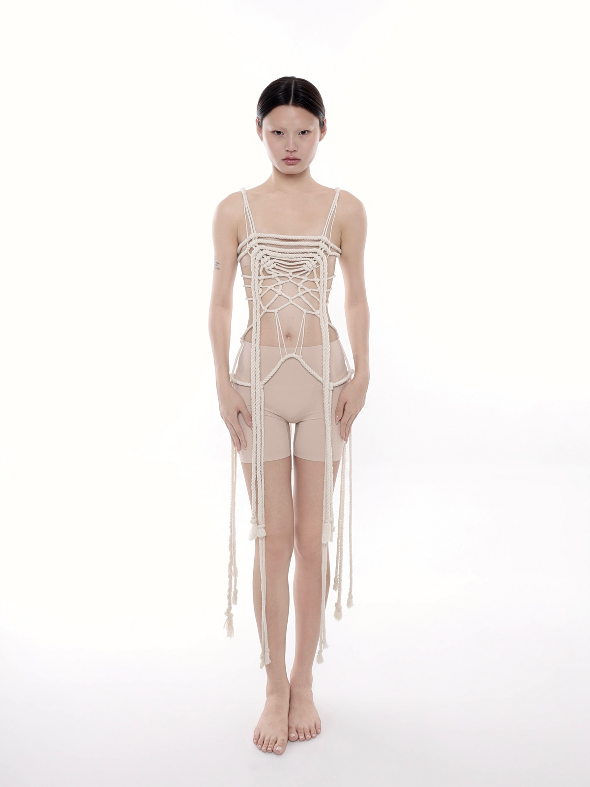 Top | 005